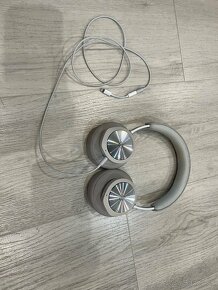 Predam bluetooth slúchadlá Bang Olufsen - 2