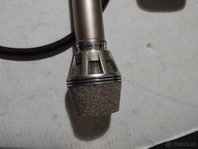 AKG - 2