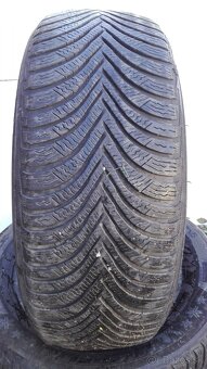 Predám 2 jazdené zimné pneumatiky Michelin Alpin 215/60 R16 - 2