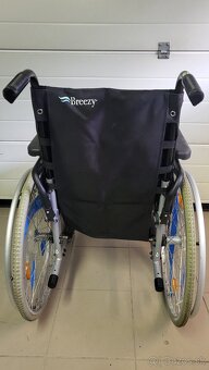 invalidny vozík 42cm odľahčený puklice - 2