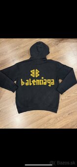 Balenciaga Mikina. - 2