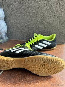 Topánky Adidas na Halový Šport - 2