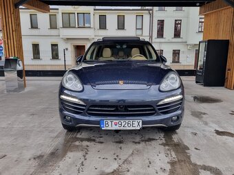 Porsche Cayenne - 2