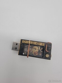 HAND MADE Steampunk Usb - 2