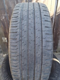 Predám 2 jazdené letné pneumatiky Continental Cont 205/55 R1 - 2