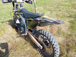 Predám Suzuki rmz 450 - 2