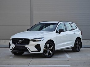 Volvo XC60 B5 R-Design AWD Benzín 2022 - 2