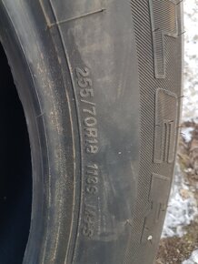 Predam pneumatiku 255/70r18 - 2