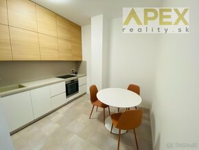 APEX reality prenájom 2i. s loggiou 48m2 v Novom Hlohovci - 2