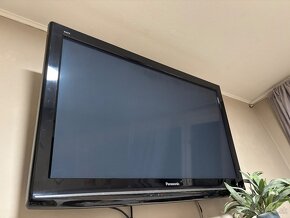 Panasonic Viera 106 cm FULL HD - 2