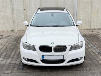 BMW E91 330d xDrive 2010 A/T - 2