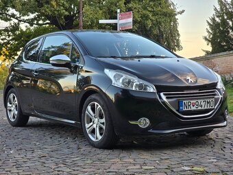 Peugeot 208 allure - 2