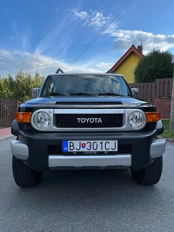 toyota fj cruiser - 2