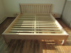 Masívna buková posteľ Lucia + 2 stolíky zdarma - 2