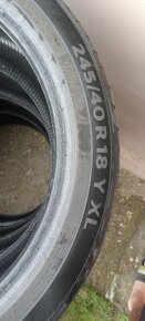 Continental 245/40 R18 - 2