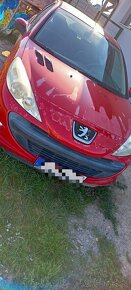 Peugeot 206+ - 2