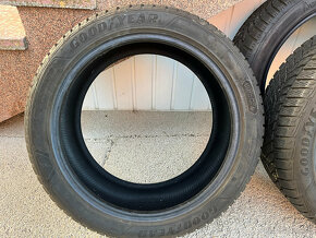 zimné pneumatiky 235/45 R18 98V Goodyear a Dunlop - 2