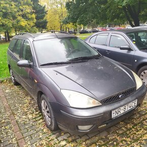 Predám zachovalý FORD FOCUS COMBI, 1.6 benzín, r. 2003 - 2