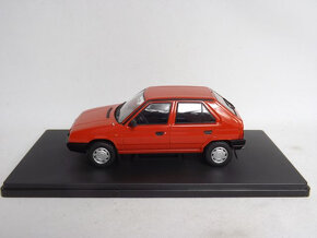 Škoda Favorit 1:24 - 2