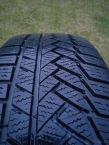 215/65 r16 zimné pneu.6,5 mm - 2