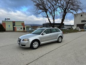 Audi A3 8P 2005 1.6 benzín - 2