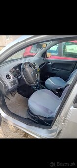 Ford Fusion  1.4 - 2