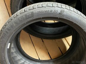 255/40 R20 101W - 2