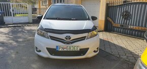 Yaris toyota 1,33 73kw 99ps biela zachovale auto - 2