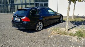 BMW  E91 330 xd - 2