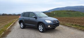 Toyota RAV4 2.2D4D 4x4 2010 - 2