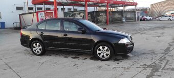 Škoda Octavia 2 automat 2.0tdi Lauren Clement - 2