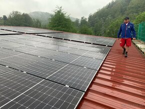 Montéri - Fotovoltaické panely (strechy) Nemecko - 2