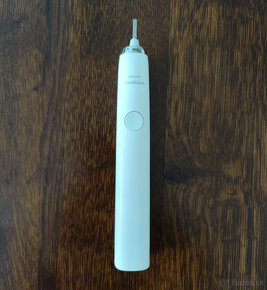 Sonická zubná kefka Philips Sonicare Diamond Clean 9000 - 2