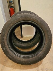 Predam zimné pneumatiky 215/55 R17 Nokian WR A4 - 2