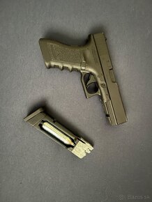 Glock 17 - 2