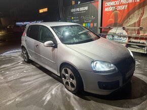 Volkswagen golf 5 1.9 tdi - 2