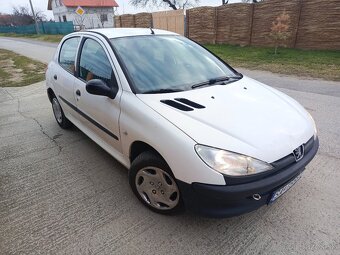 Peugeot 206 1.1i - 2