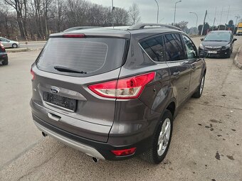 Ford Kuga 1.6i 150PS Titanium - 2