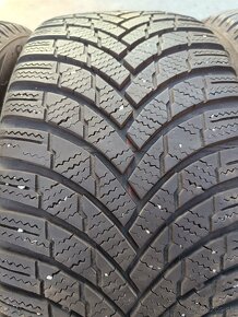 215/45R16 90V Firestone zimné - 2