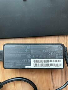 Lenovo Thinkpad Ultra Dock s klúčom a nabíjačkou - 2