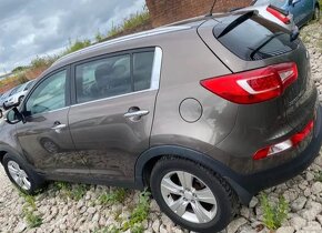 rozpredam kia sportage 1,7 crdi 85kw 2015 motor pasuje aj do - 2