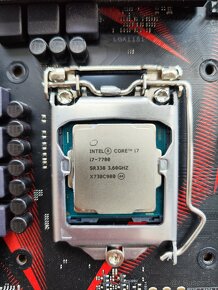 Procesor / CPU i7 7700 + ASUS Strix B250H základná doska - 2