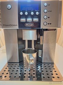 Predám Kávovar Delonghi - 2