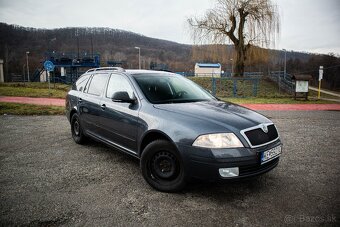 Škoda Octavia Combi 1.6 Tour II - 2