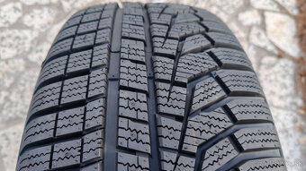 Zimné pneu 215/45 R16 --- HANKOOK - 2