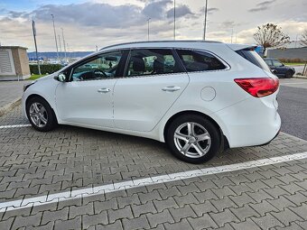 Kia ceed sw combi 1.6 gdi benzin 99kw Gold vybava - 2