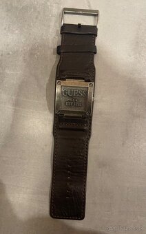 Guess Est. 1981 - 2