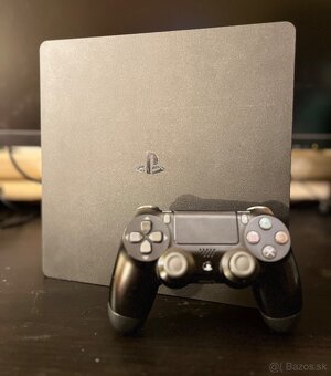 Playstation 4 Slim - 2