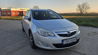 Opel Astra Sports Tourer 1.7 cdti 81kw - 2