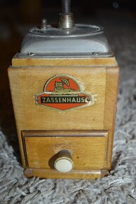 predam - krasny starozitny mlyncek na kavu Zassenhaus - 2